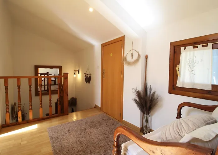 Chalet Junto A La Ciudadela De Jaca